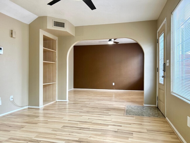 Building Photo - 2301 E University Dr
