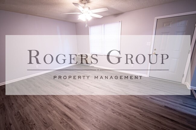 Foto del edificio - #103*** - 104-106 Holly Ct Duplex