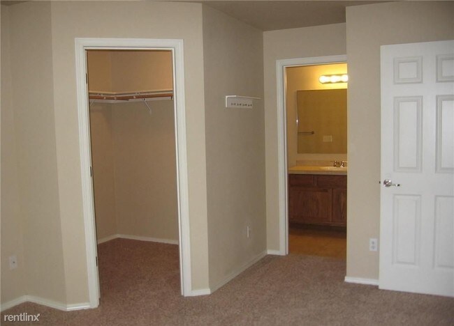 Building Photo - 2 br, 1 bath - 1407 Evergreen Park Dr SW