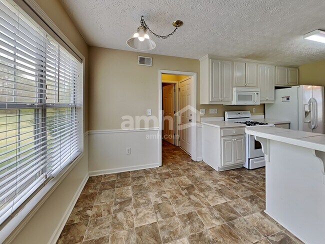 Building Photo - 2064 Green Gate Place