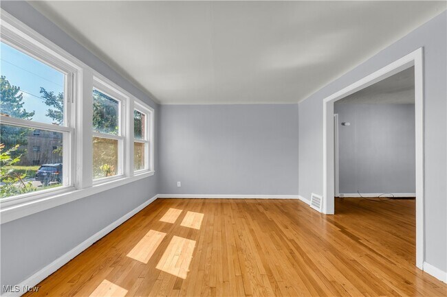 Foto del edificio - 3264 E 149th St