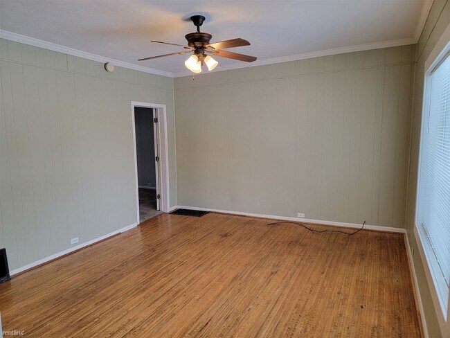 Building Photo - 4 br, 2 bath House - 303 Granite St