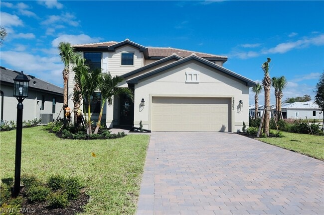 Building Photo - 18302 Ridgeline Dr