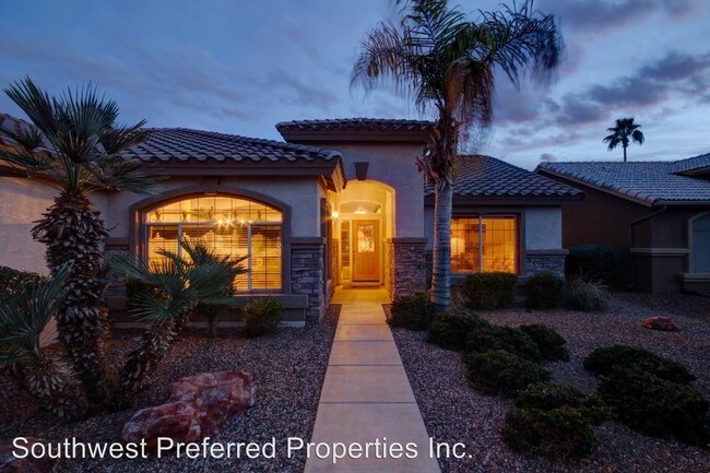 Foto del edificio - 2 br, 2 bath House - 15381 W Piccadilly Rd