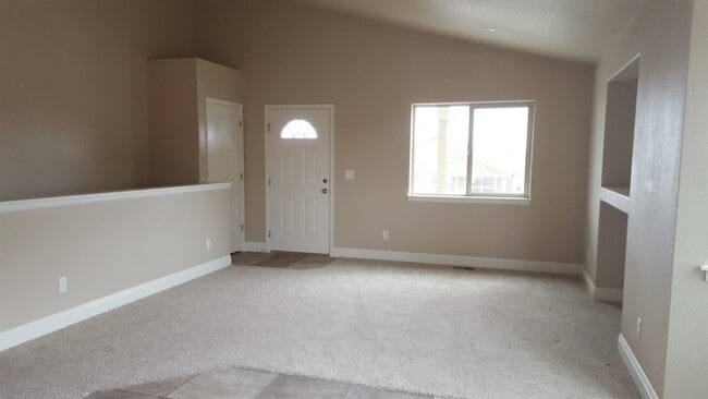 Building Photo - 5524 Liz Ranch Rd