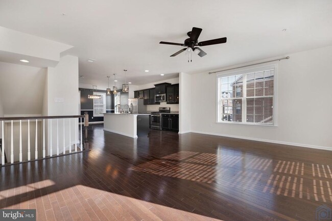 Foto del edificio - 15211 Lady Lauren Ln