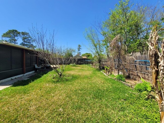 Building Photo - 11442 Cliffgate Dr