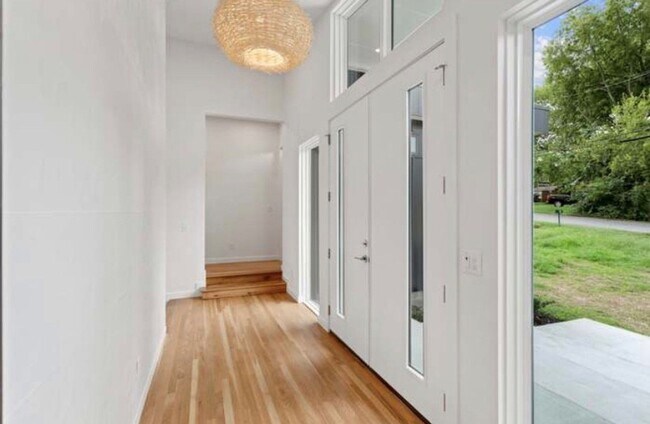 Foto del edificio - 903 Oak St