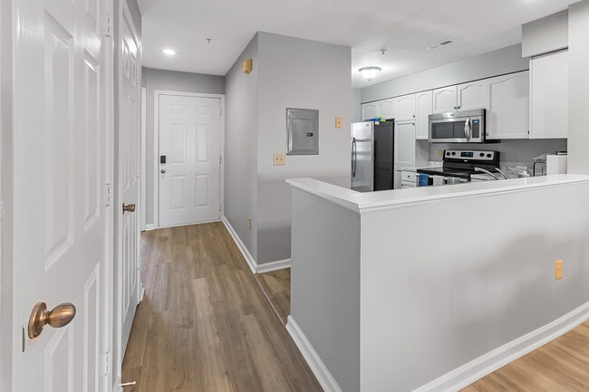 Building Photo - Room in Condo on J M Keynes Dr