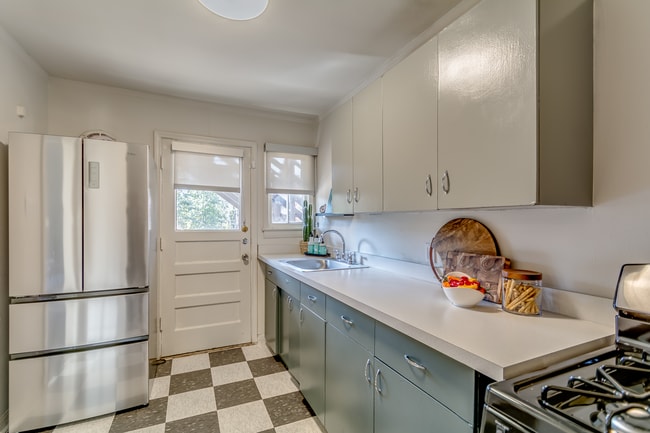 Building Photo - Urban Living in our Kessler Park Apartment Homes