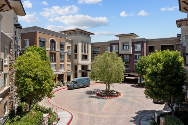 Building Photo - 24535 Town Center Dr