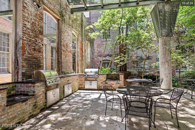 Foto del edificio - 1 br, 1 bath Condo - 920 Poeyfarre Street 239