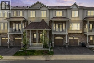 Building Photo - 15 Dewberry Dr