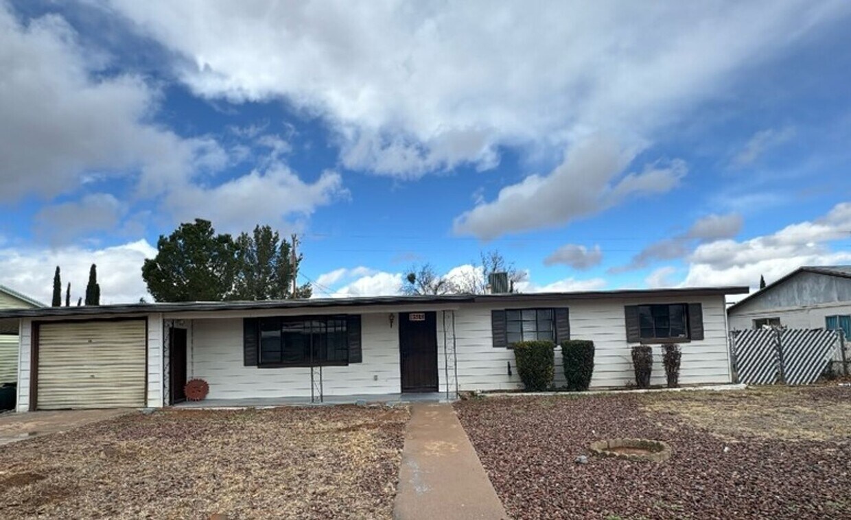 35 E James Dr, Sierra Vista, AZ 85635 House Rental in Sierra Vista