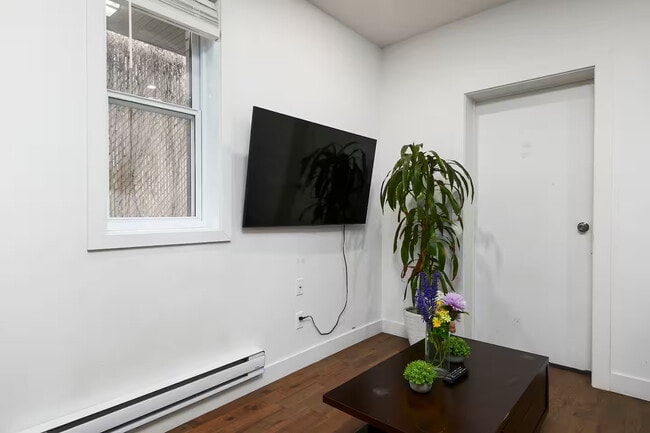 Photo du bâtiment - 3776 Rue De Bullion