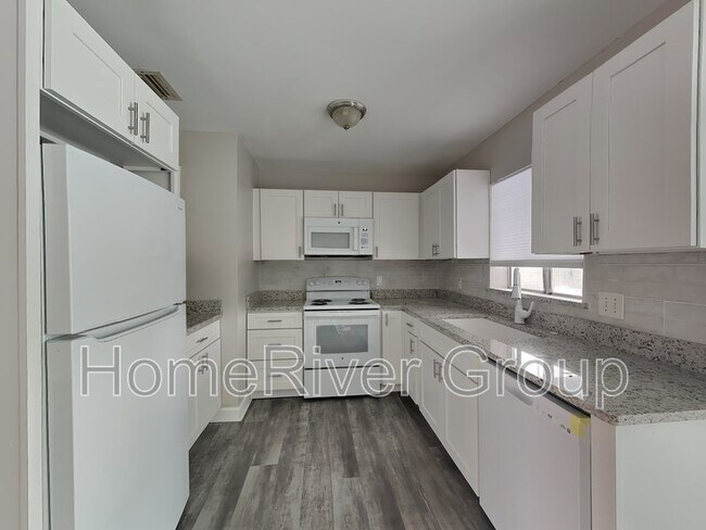 Foto del edificio - 3718 Wade Rd