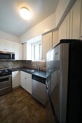 Primary Photo - 160 E 84th St