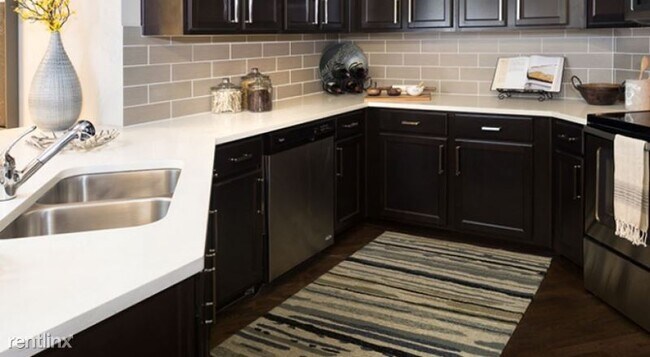 Foto del edificio - 1 br, 1 bath Condo - 3 Waterway Ct