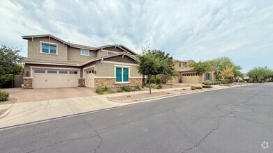 Building Photo - 10463 E Sanger Ave