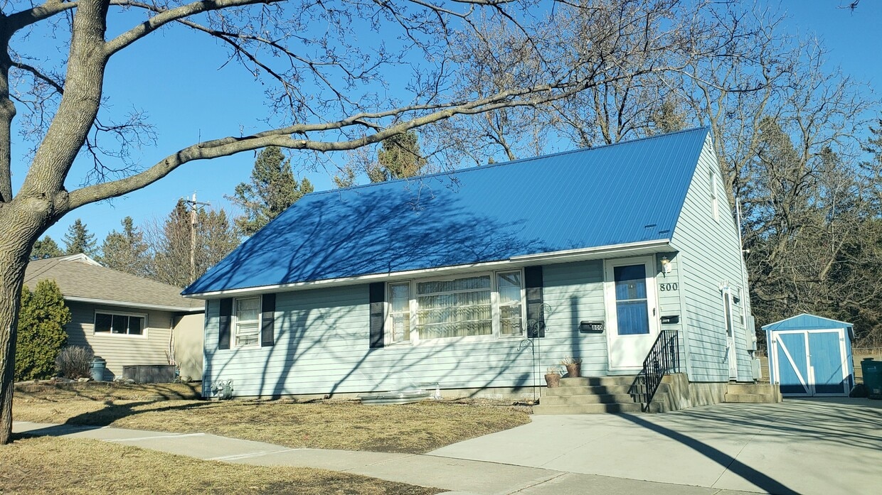 Front View - 800 18th Ave NE