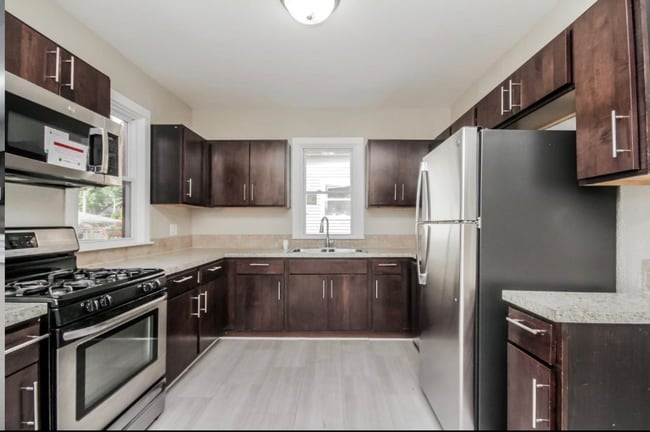 Foto del edificio - 4431 N Marmora Ave