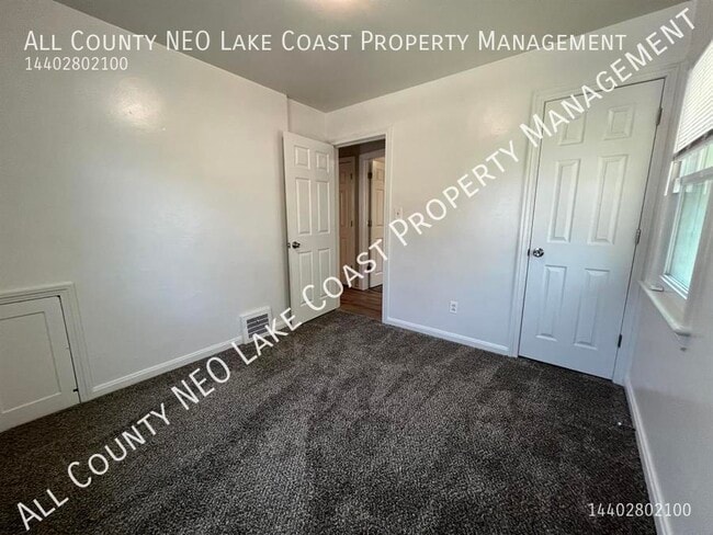 Foto del edificio - 21771 Ball Ave