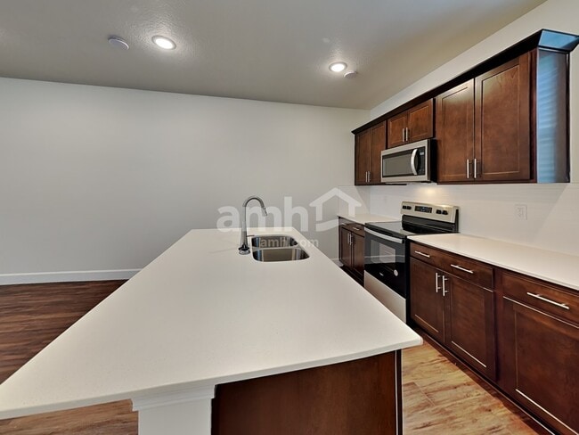 Building Photo - 6014 W Copper Hawk Dr