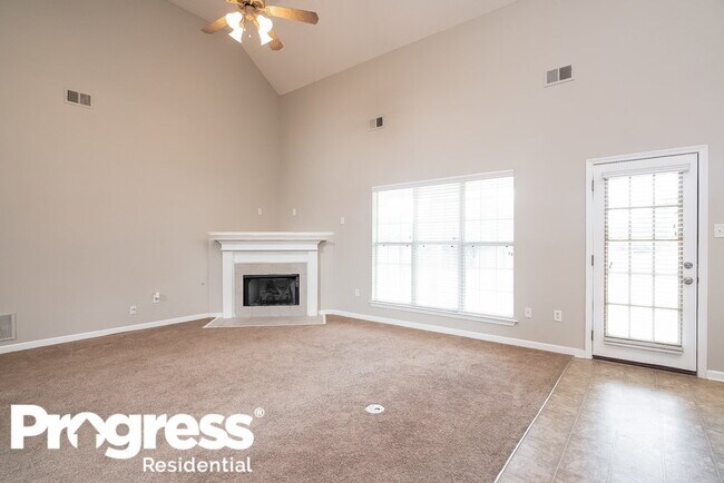 Foto del edificio - 7491 Delta Lakes Blvd