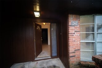 Building Photo - 12403 Bexley Dr
