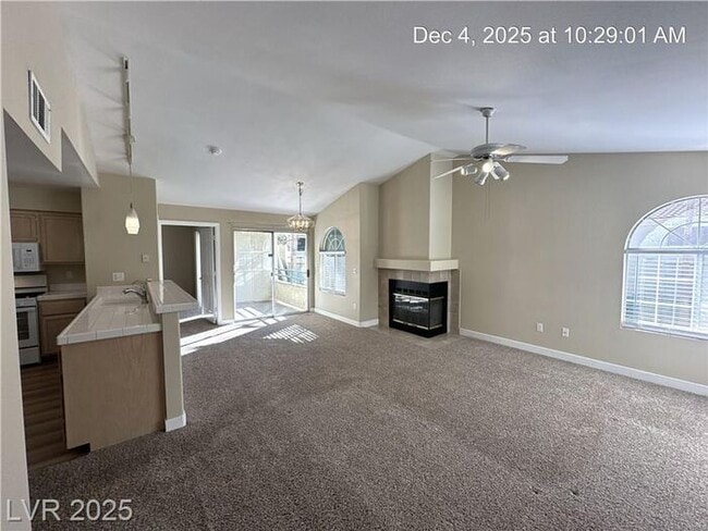 Foto del edificio - 2ND STORY 2-BEDROOM GREEN VALLEY CONDO