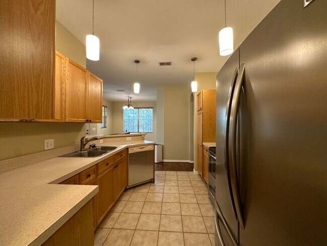 Building Photo - Oviedo Townhome!  Must See!