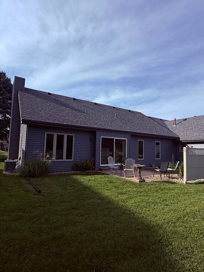 Building Photo - 204 Kirkstone Pl