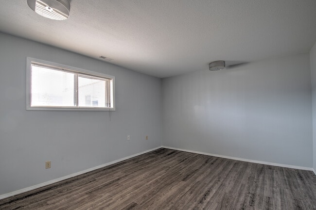 Building Photo - 7421 Tronson Rd