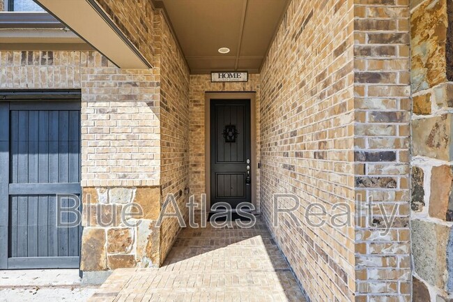 Photo - 4983 Stornoway Dr House