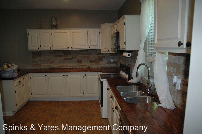 Building Photo - 3 br, 1 bath House - 203 Hodge St