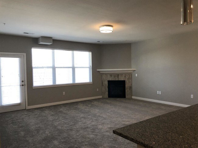 Building Photo - 1644 Foster Rd