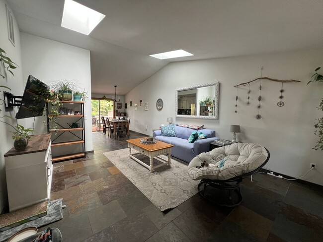 Building Photo - Three bedroom, 2.5 bath townhome