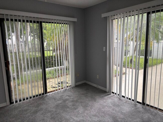 Foto del edificio - 352 Prestwick Cir