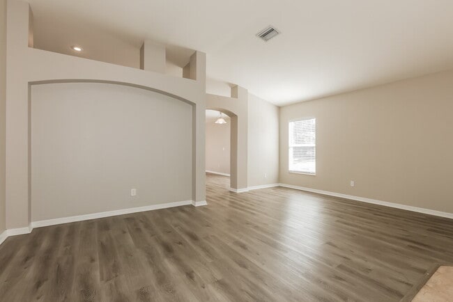 Foto del edificio - 1217 Barclay Wood Dr