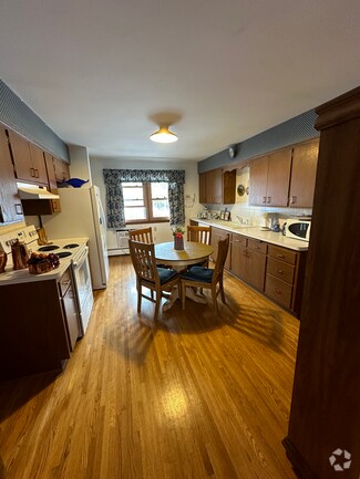 Building Photo - 204 Nolden Ln