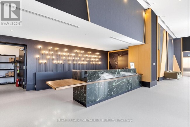 Building Photo - 2920 Hwy 7