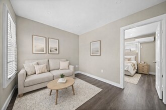 Building Photo - 1811 21st St