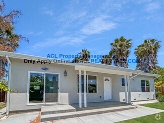 Building Photo - 30548 Hoylake St