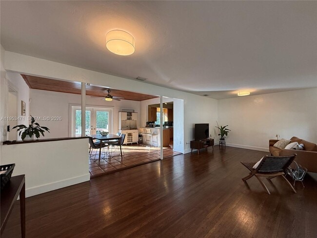 Foto del edificio - 2728 Kirk St