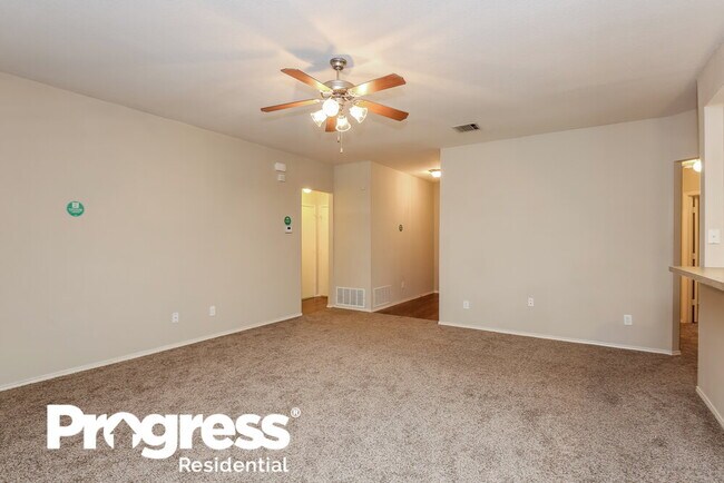 Building Photo - 612 Bretts Way