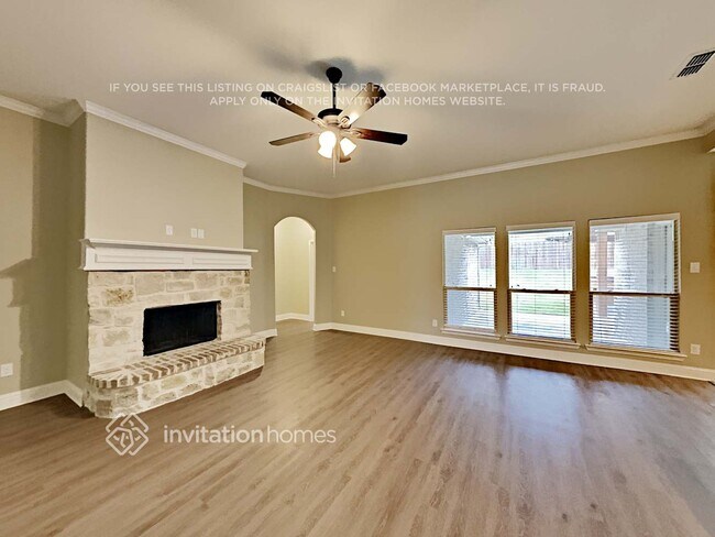 Building Photo - 1628 Signature Dr