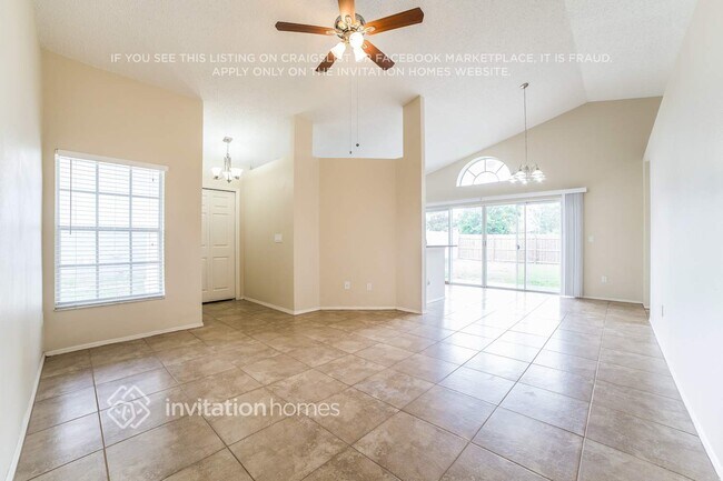 Foto del edificio - 1067 Sugarberry Trail