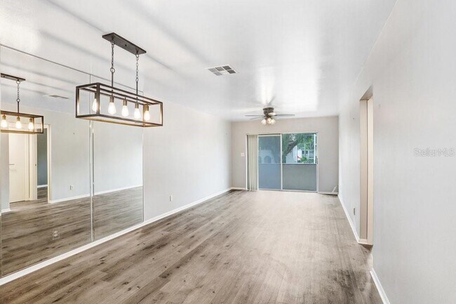 Foto del edificio - 4611 W Fig St