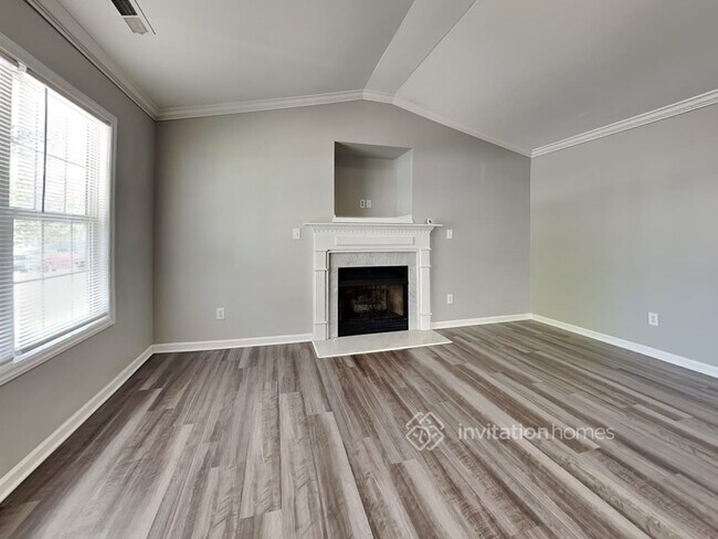 Building Photo - 2617 Lilymount Dr