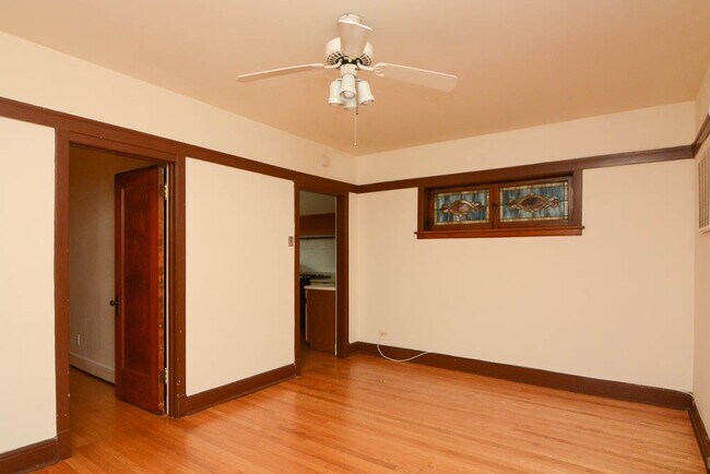 Foto del edificio - 1309 W Newport Ave